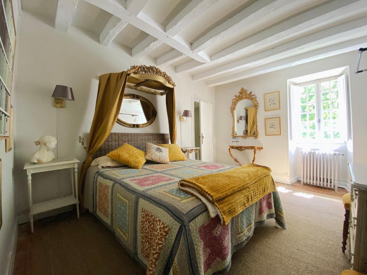 Le Petit Chateau De Sainte Colombe Bouges-le-Chateau Kültér fotó