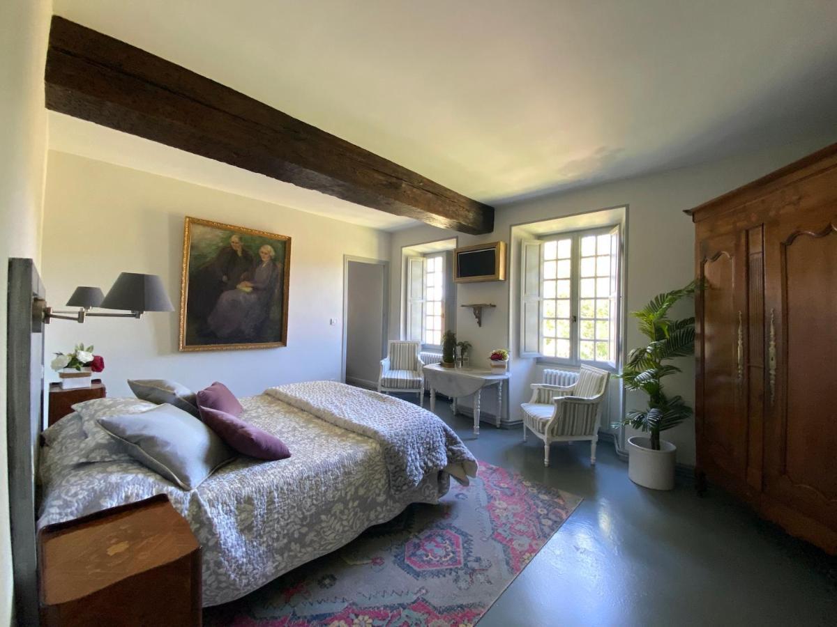 Le Petit Chateau De Sainte Colombe Bouges-le-Chateau Kültér fotó