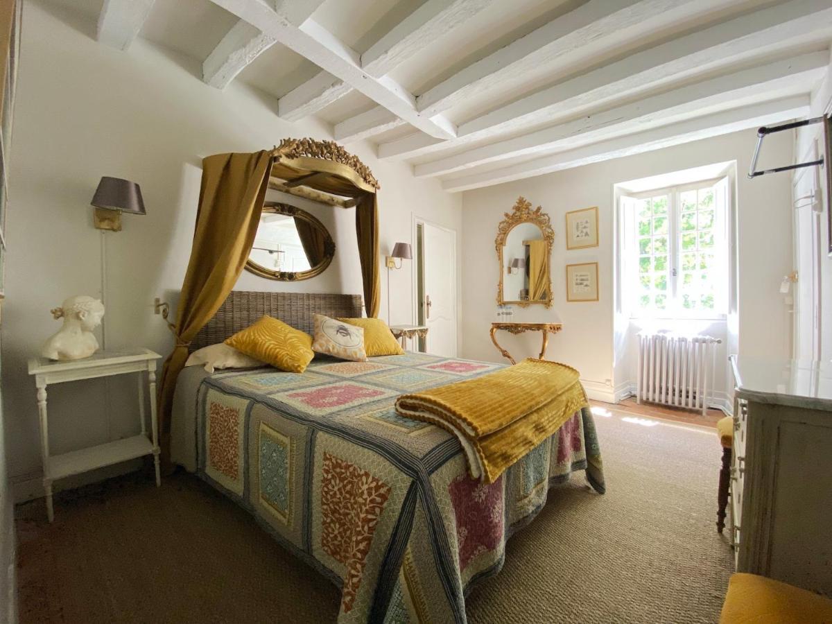 Le Petit Chateau De Sainte Colombe Bouges-le-Chateau Kültér fotó