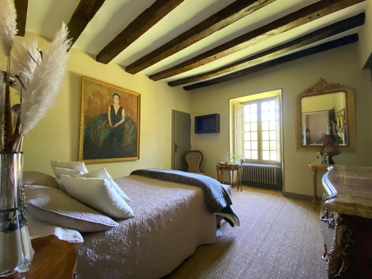 Le Petit Chateau De Sainte Colombe Bouges-le-Chateau Kültér fotó