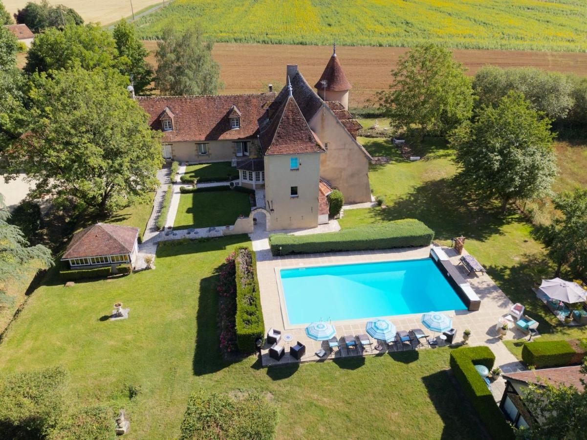 Le Petit Chateau De Sainte Colombe Bouges-le-Chateau Kültér fotó