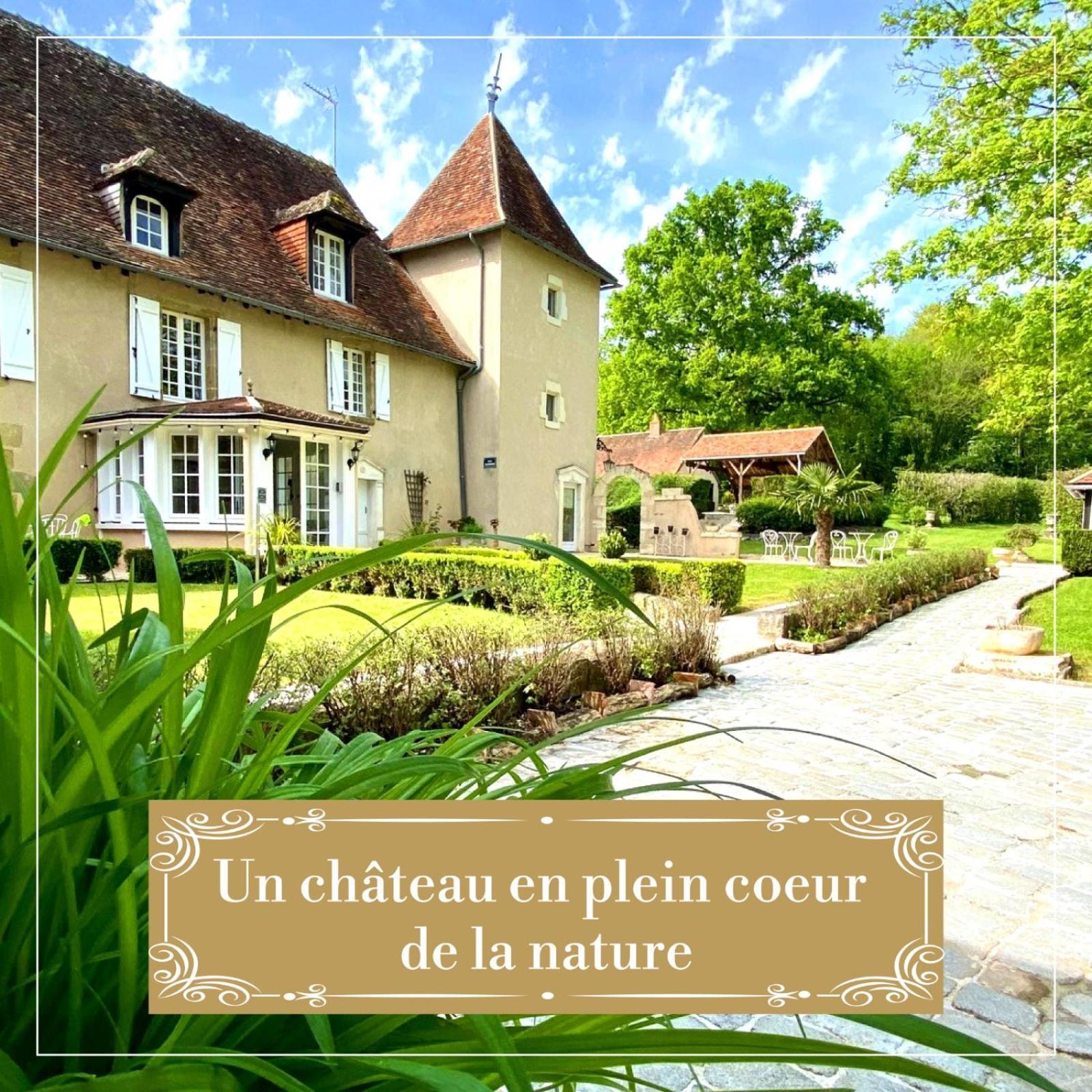 Le Petit Chateau De Sainte Colombe Bouges-le-Chateau Kültér fotó
